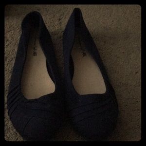 American eagle 10 1/2 navy blue flats